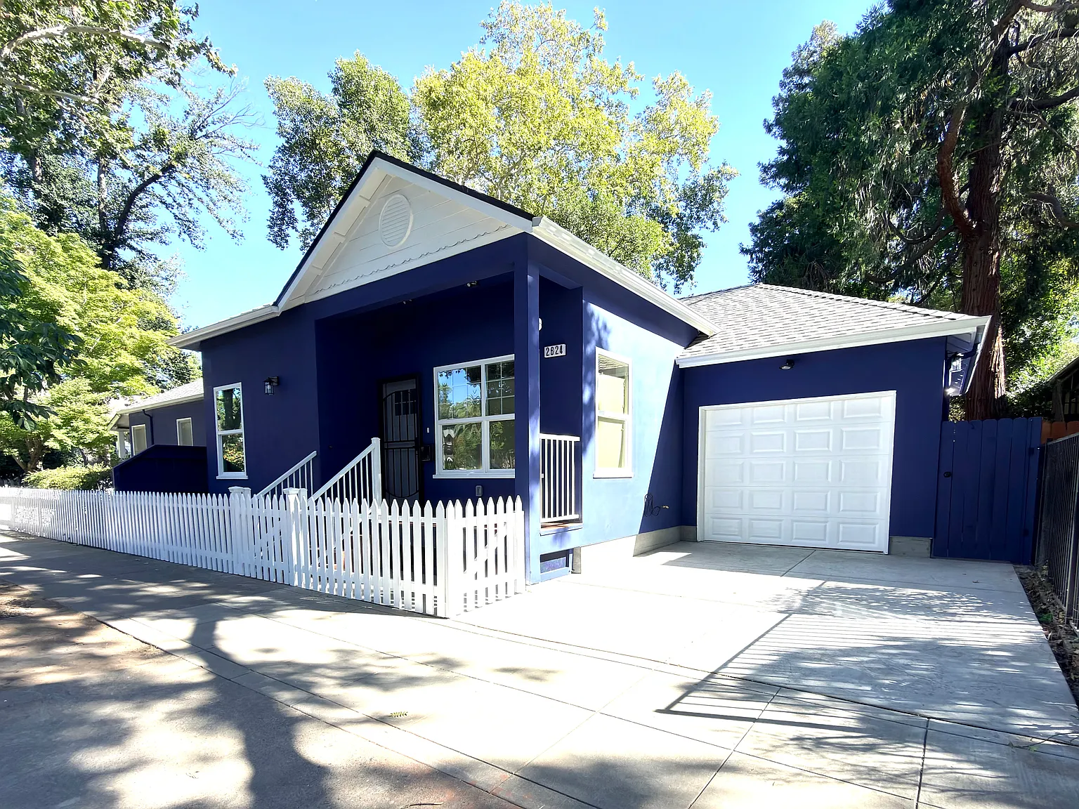 2 bed, 739 sqft, $2,595 — Photo 3