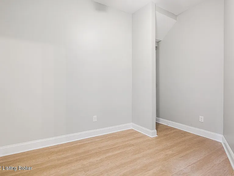 1518 Christy Ave — Photo 20