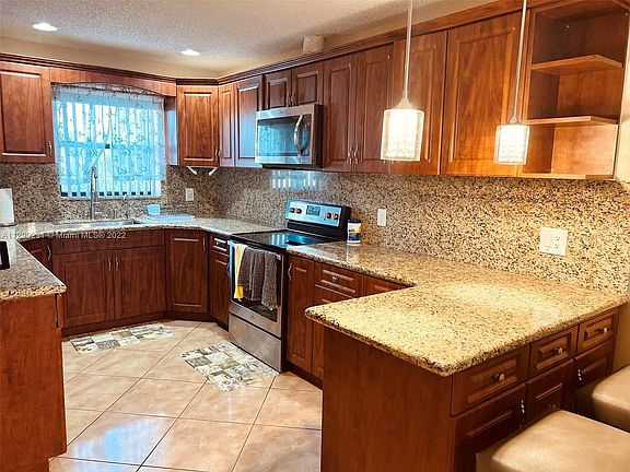 5th image of 1401 Kilgore Ln #1
