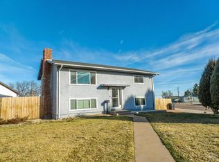 2950 Lancaster Dr, Pueblo, CO