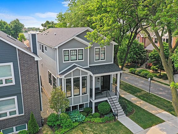 2nd image of 3656 N Artesian Ave