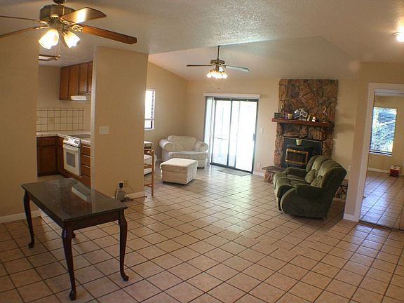 2nd image of 1241 River Bluff Dr