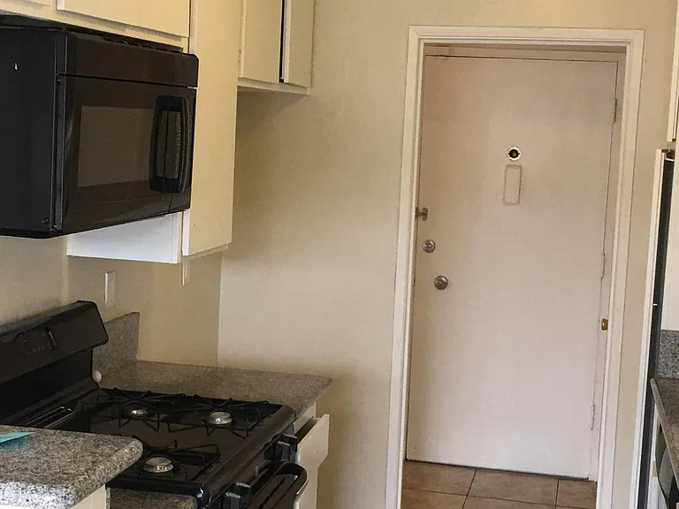 805 Glenway Dr #217 — Photo 10