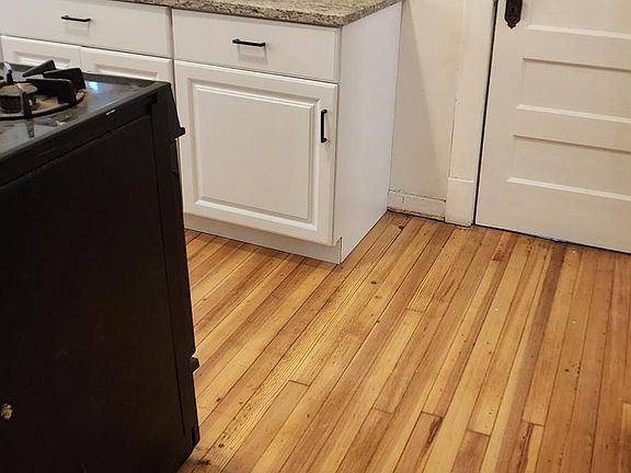 2nd image of 10 Barclay Street # 1 St Floor