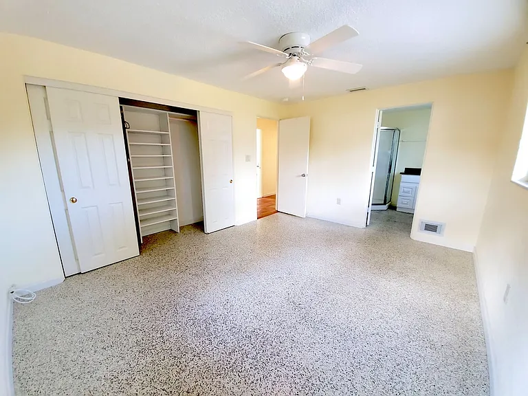 3513 S School Ave — Photo 16
