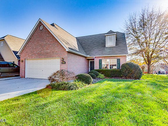 2nd image of 5724 Fall Creek Ln