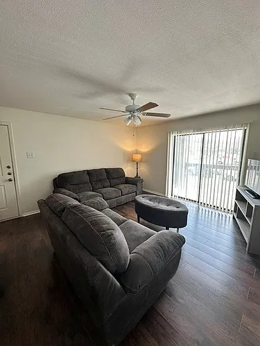 218 N Texas Blvd #201 Photo 1