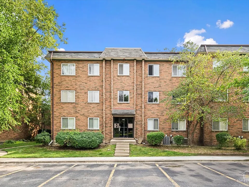 909 Buccaneer Dr #3