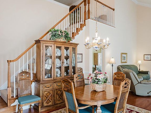 4th image of 811 Turtlecreek Ct