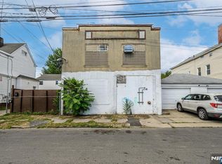 172 Lyon St, Paterson, NJ 07524