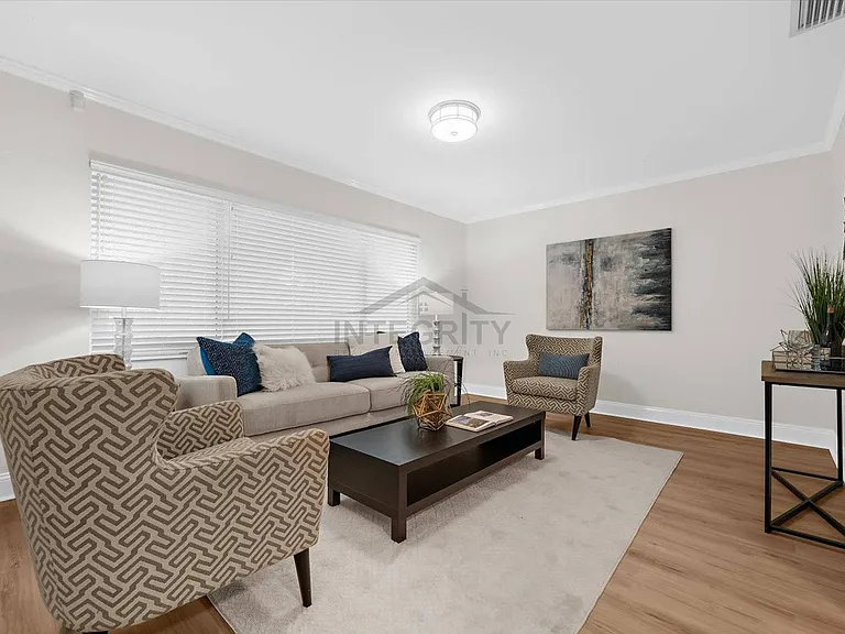 3315 W Beaumont St — Photo 11