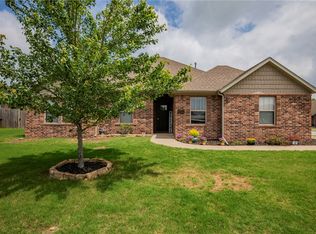 461 Sorrento Dr, Centerton, AR 72719
