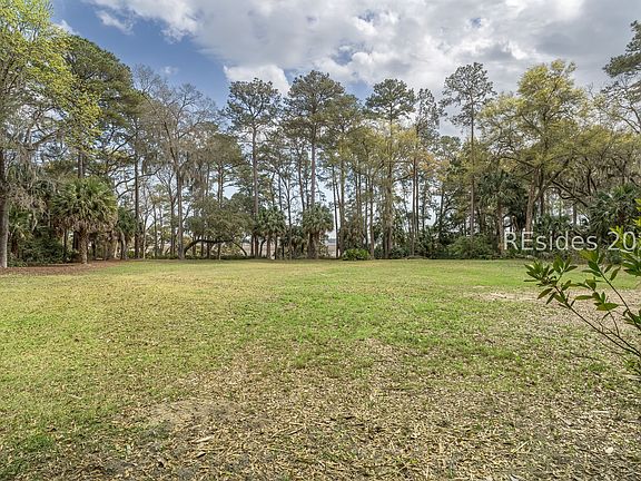 3rd image of 206 Spring Island Dr