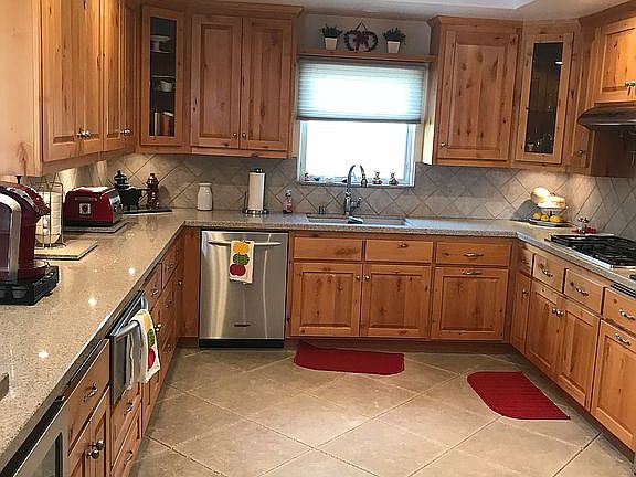 2nd image of 21616 Birch Hill Dr