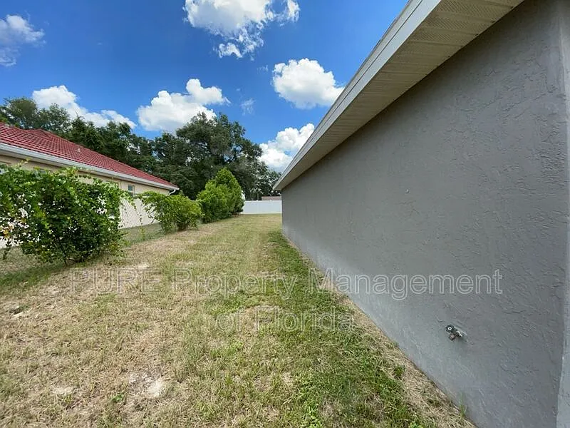3 bed, 2.0 bath, 1463 sqft, $1,699 — Photo 2