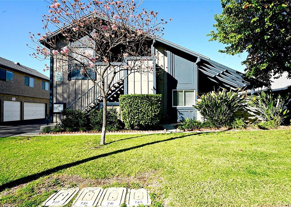 1st image of 741 Windwood Dr