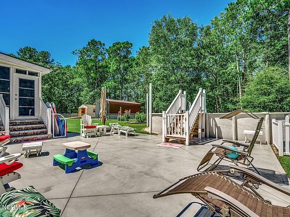 5th image of 509 Maplewood Drive NW