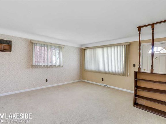 4th image of 1644 Beaupre Ave