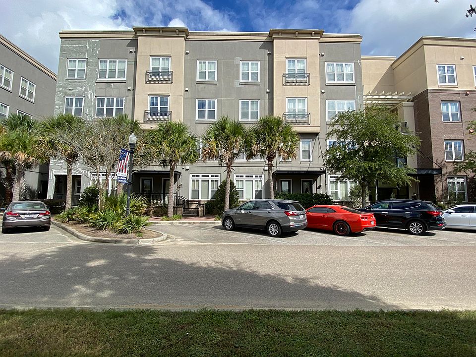 2nd image of 200 River Landing Dr Unit 105A