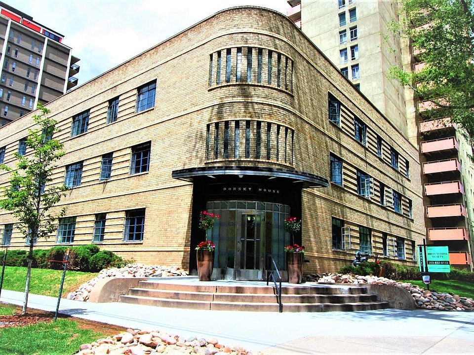 1st image of 1001 Logan St #302