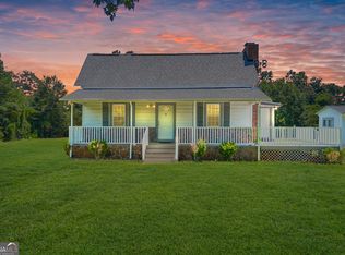 303 Oak Way Dr, Eastanollee, GA 30538