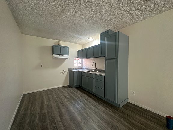 3rd image of 906 N Beaudry Ave APT 2