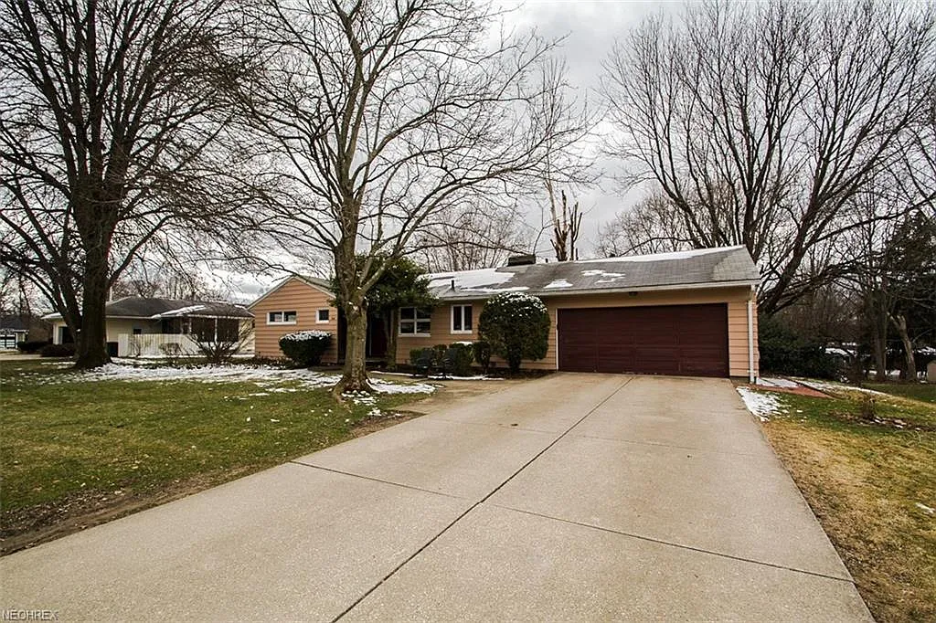 264 Buffington Rd photo 1