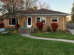 580 Pioneer Trl, Saginaw, MI 48604