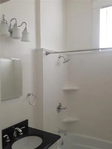400 Hillary St — Photo 12