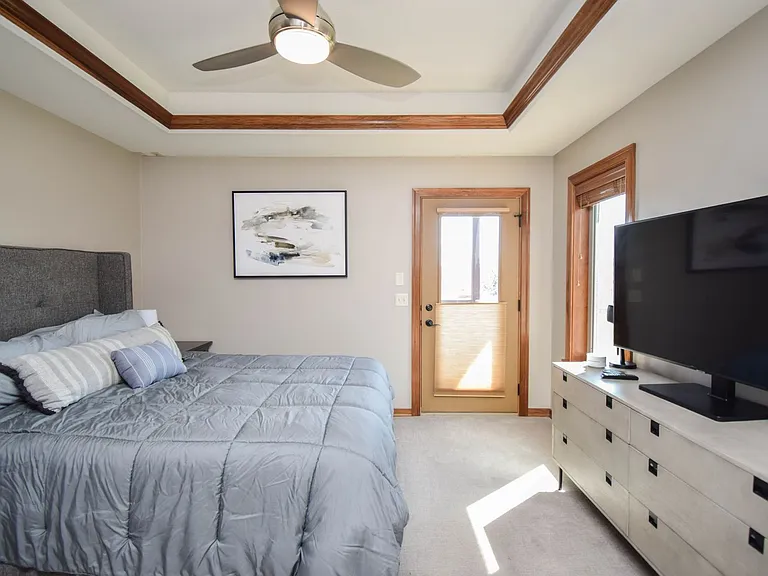 2204 S Silverthorne Ave — Photo 22