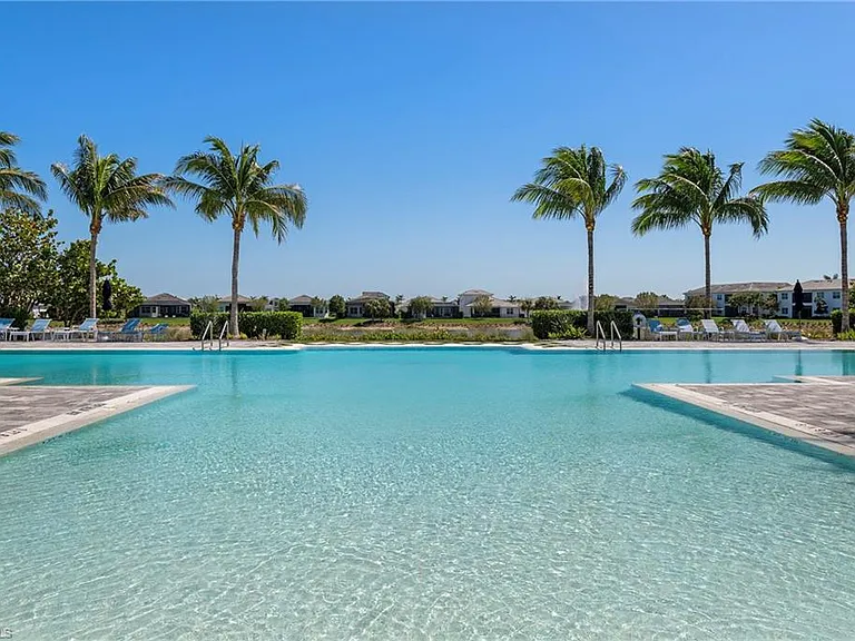 8897 Redonda Dr — Photo 29