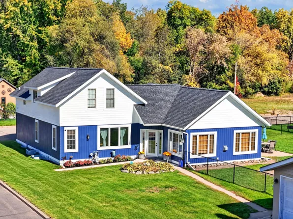 136 1st St, Ironton, MN 56455
