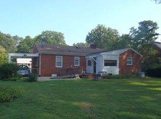 606 Hoke Dr, Petersburg, VA 23805