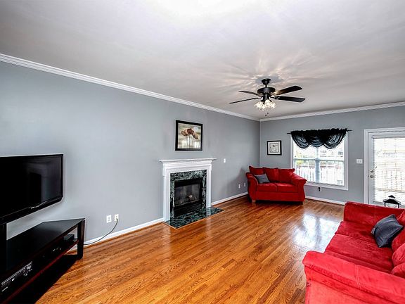 5th image of 1705 Cypress Ct