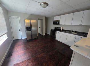 1713 S State St, Springfield, IL 62704