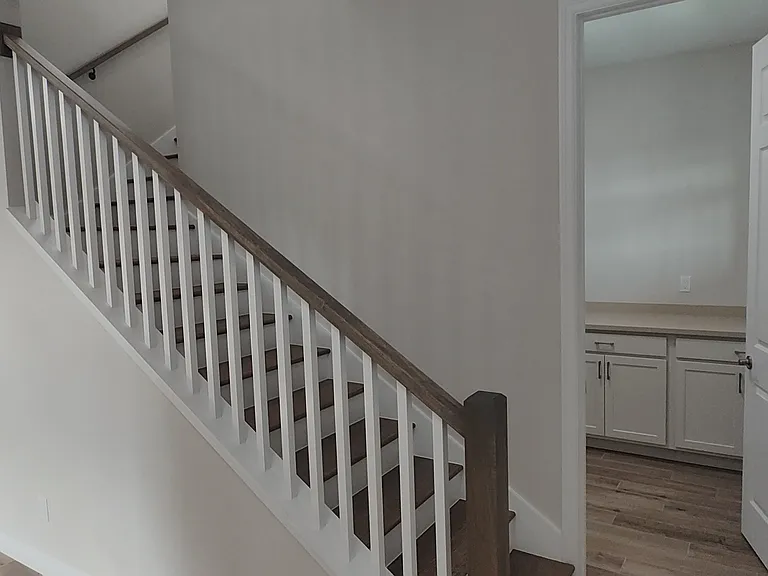 991 Waters Edge Dr — Photo 17