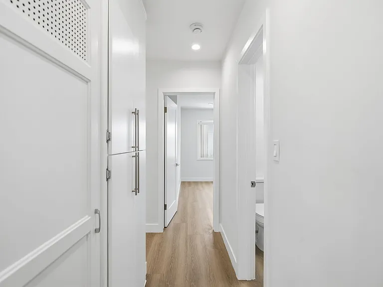 4321 Saugus Ave — Photo 23
