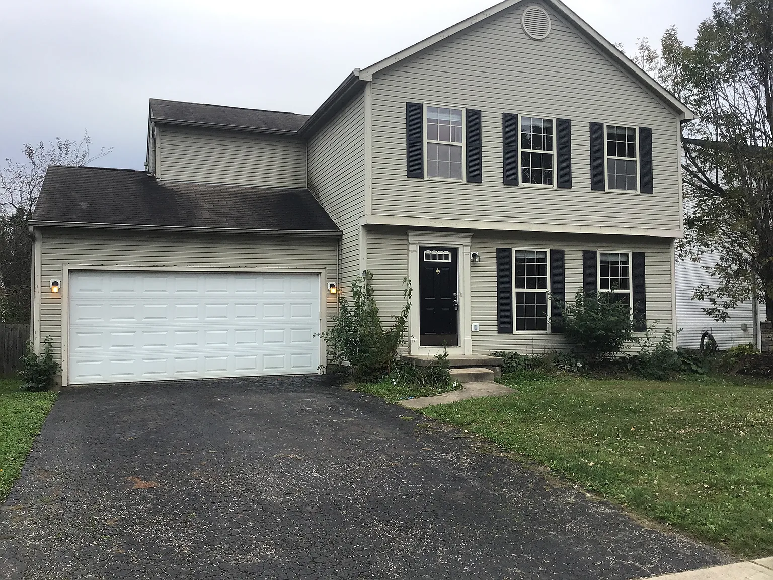 4 bed, 2.5 bath, 1506 sqft, $2,290 — Photo 1