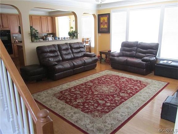 5th image of 11813 Mason Park Way