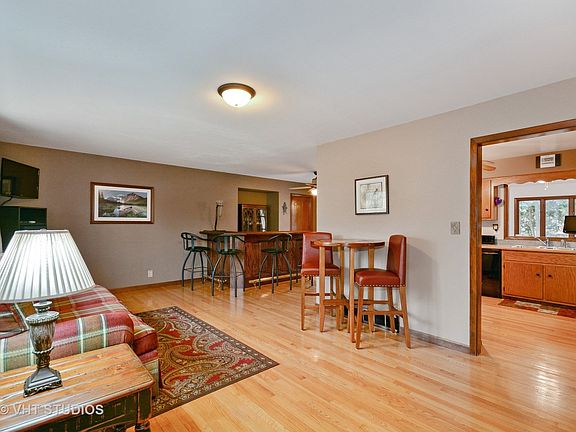 2nd image of 555 N Van Nortwick Ave