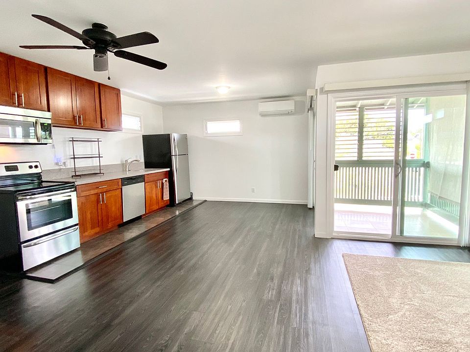 1st image of 108 Maluniu Ave APT B