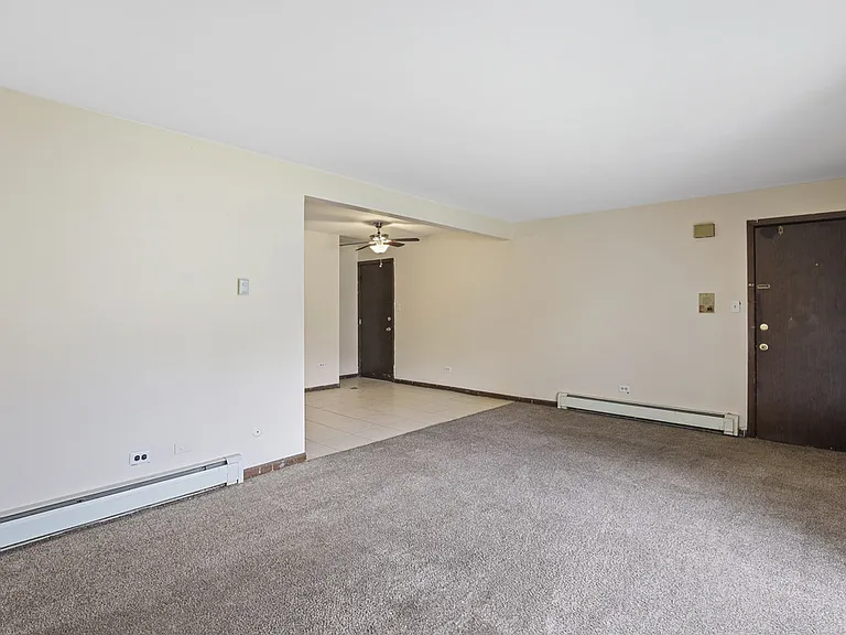 668 Clyde Ave — Photo 10