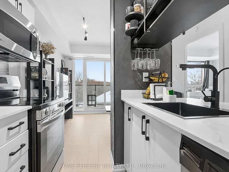 801 Sheppard Ave W #511 — Photo 6