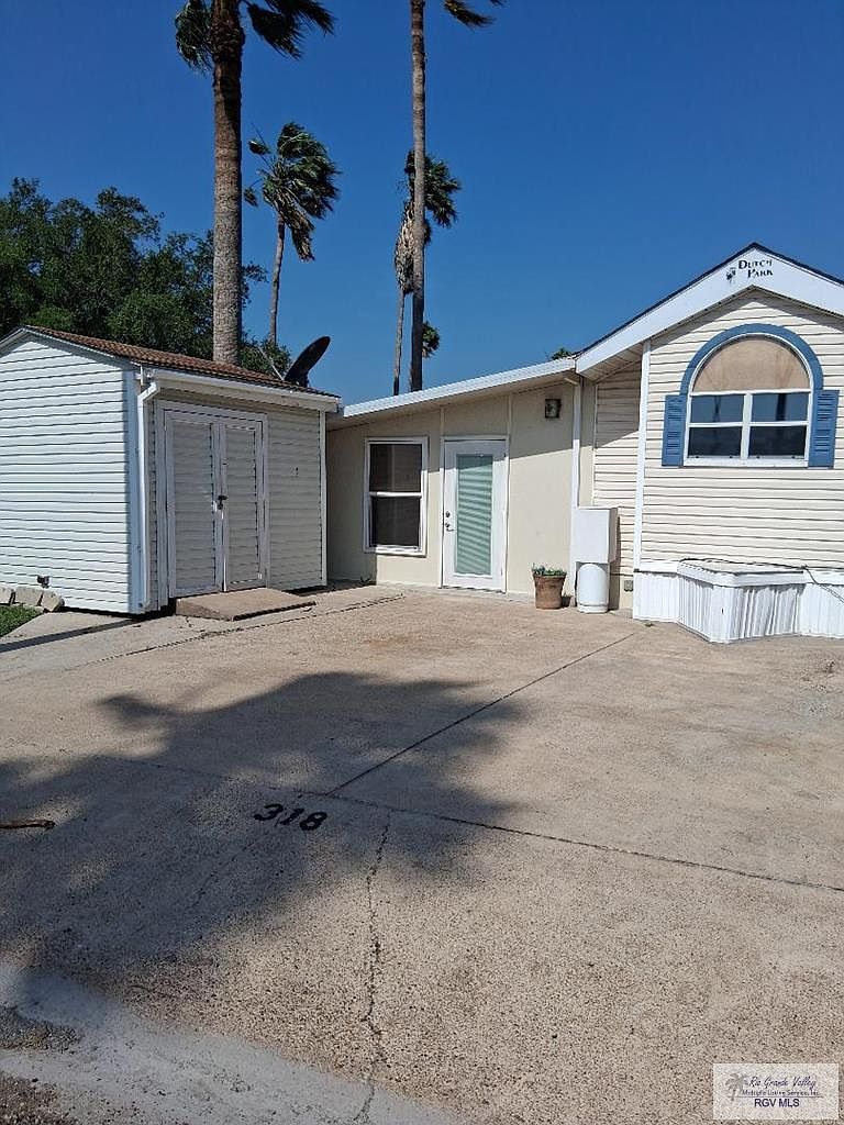 318 Mississippi River Blvd