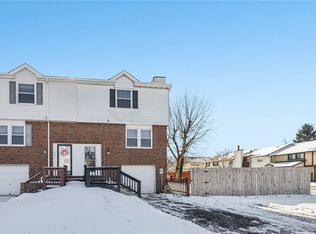534 Hemlock Ct, Coraopolis, PA