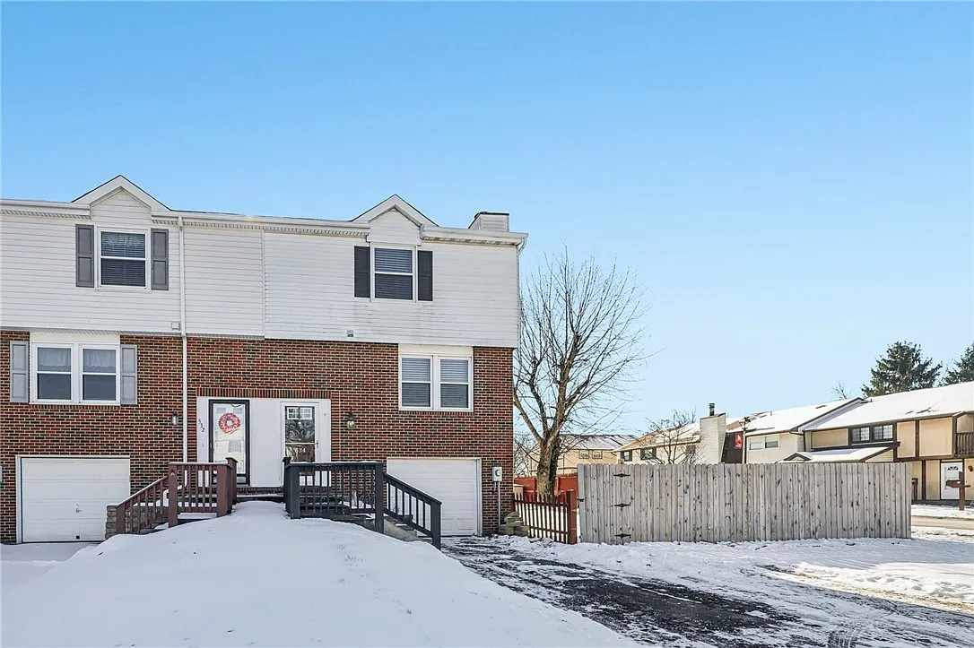 534 Hemlock Ct photo 1