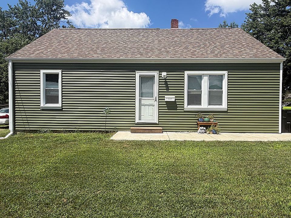1st image of 379 Cherry St