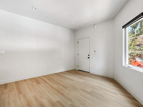 3rd image of 1410 W 2nd St