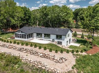 727 Ensconced Way, Chaska, MN 55318