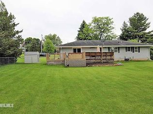 2178 Middle Ct, Freeport, IL 61032